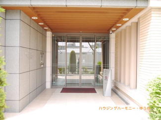【エントランス】 | 清廉とされたエントランスになっています。