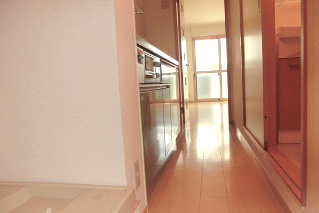 リベラオイカワのその他|★玄関付近に室内洗濯機置場を設置しています。★
