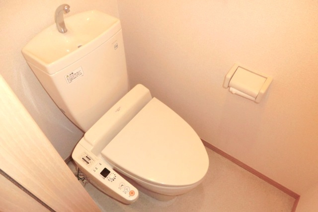 リベラオイカワのトイレ|★温水洗浄便座付き。★