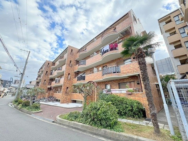 ダフゴ第1マンションの外観