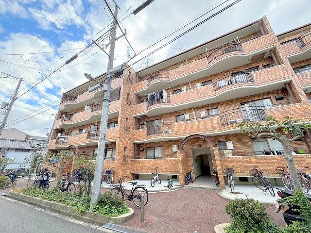 ダフゴ第1マンションの外観