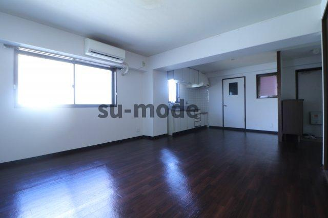 双葉ビルの居間・リビング