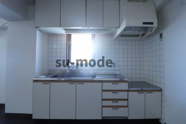 双葉ビルのキッチン