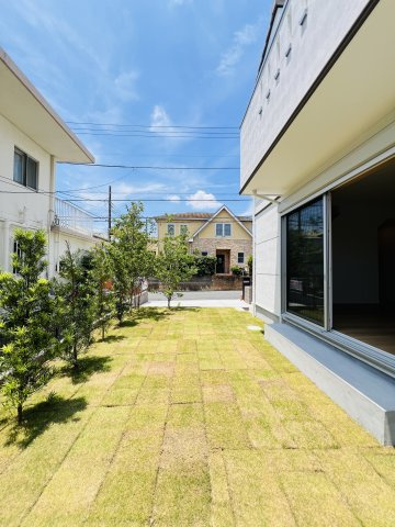 Beyond The Tideー潮風の先に、理想の暮らしがある ーの庭