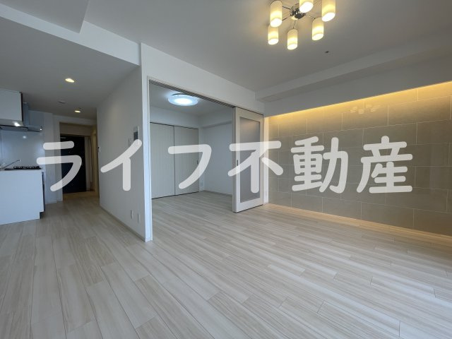 プレジオ永和ASIANの居間・リビング|こちらの居間で趣味の時間をお楽しみください