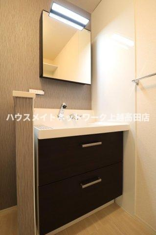 ｇｒｏｗｉｎｇの洗面所|シャワー洗面