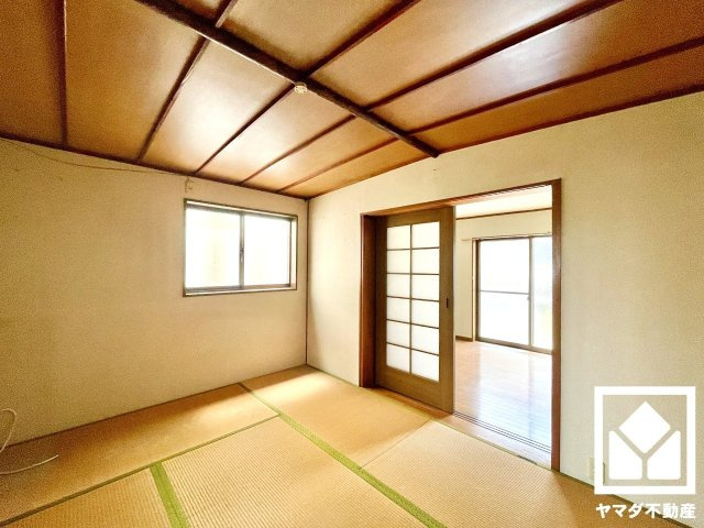 八幡市八幡園内の寝室