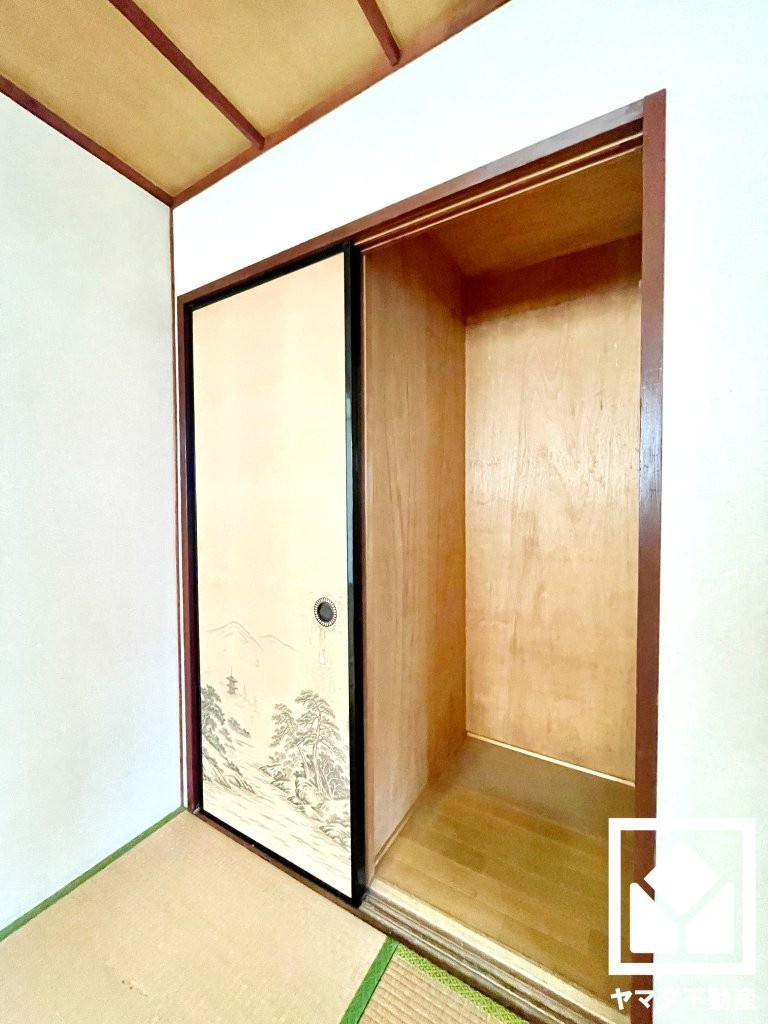 八幡市八幡園内の収納