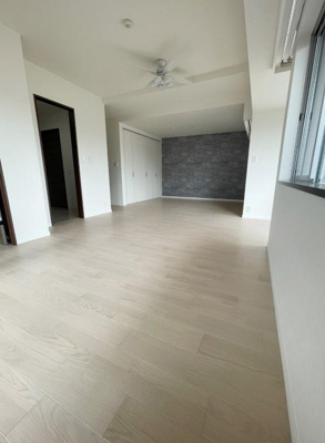 【居間・リビング】 | エルステージ東戸塚パークテラス | リビングです