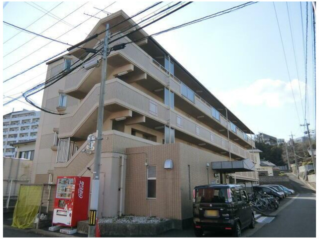 アンデックス折尾の外観