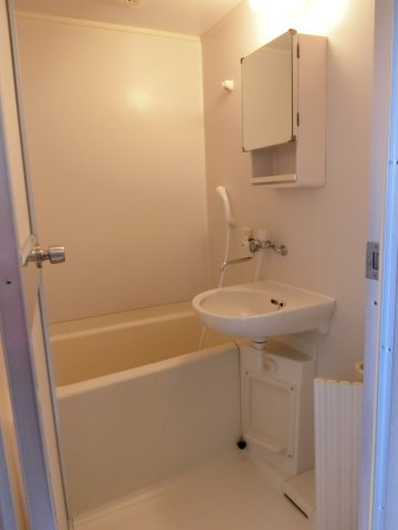 アルテハイム折尾の浴室