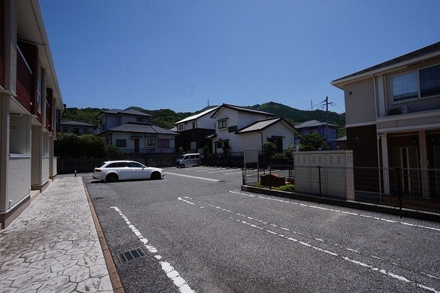 ブローテ　Ｍ・Ｙの駐車場