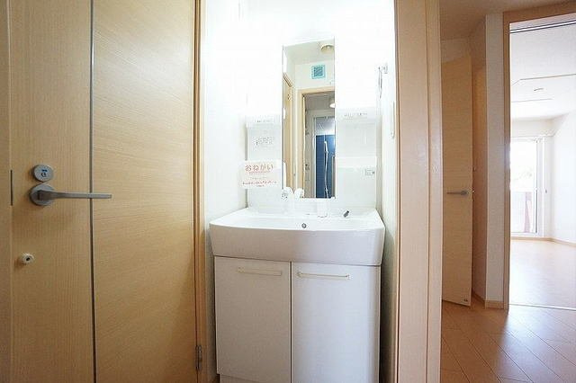 ブローテ　Ｍ・Ｙの洗面所