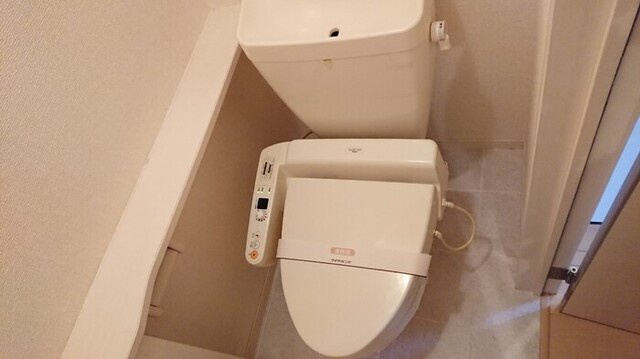 【トイレ】 | ブリック スクウェア | 101　トイレ