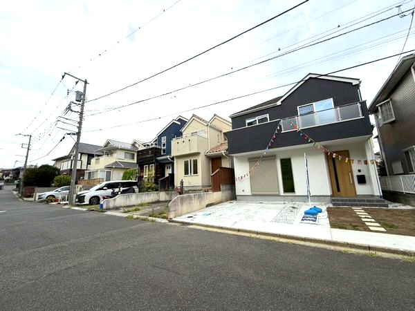 藤沢市大庭新築戸建て　3期1号棟の前面道路含む現地写真|前面道路含む現地写真です