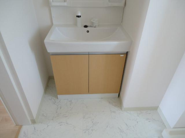 レ・セーナの洗面所|洗髪洗面化粧台