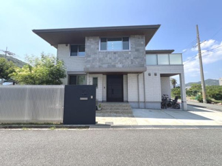 【外観】 | 角地の開放感ある立地♪