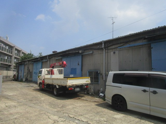 横浜市都筑区池辺町の倉庫