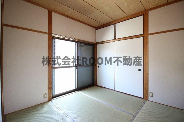 細木貸家(樺山4656)の和室|和室があれば、来客や子供用のスペースとして活躍します