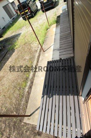 細木貸家(樺山4656)のバルコニー|外からの目が気にならないバルコニーで洗濯物が干せます