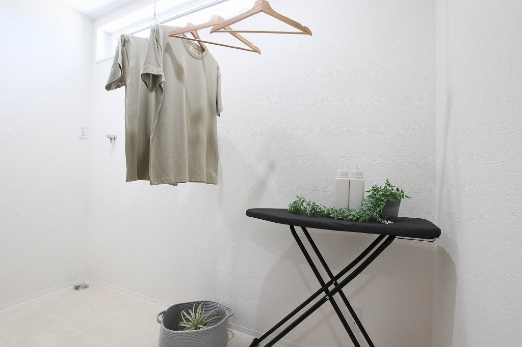 広島市東区福田8丁目　新築一戸建て(全2棟)のランドリースペース