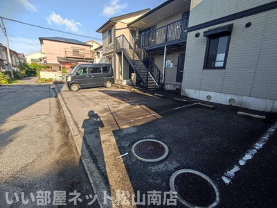 【駐車場】 | ルミエールシンコウ