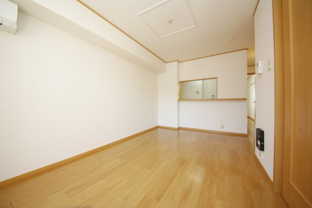 リヴェールＭの居間・リビング