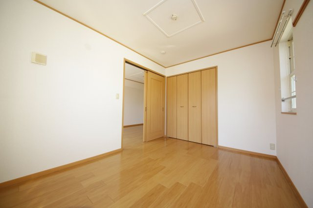 リヴェールＭの洋室