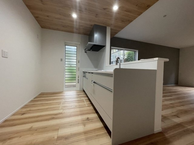 広島市東区福田8丁目　新築一戸建て(全2棟)のキッチン