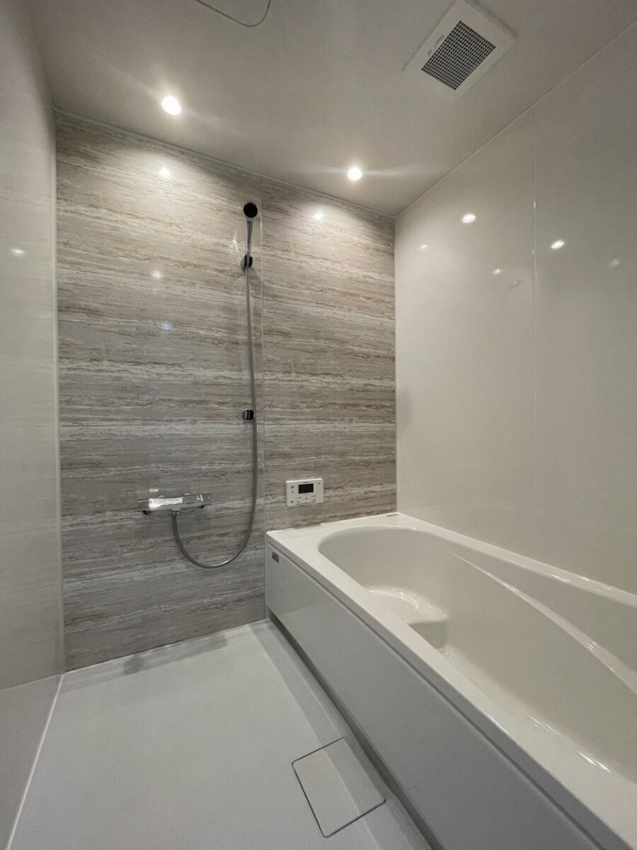 広島市東区福田8丁目　新築一戸建て(全2棟)の浴室