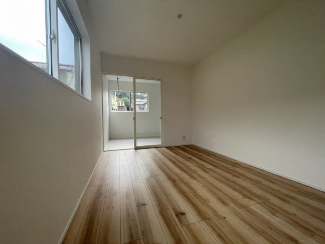 広島市東区福田8丁目　新築一戸建て(全2棟)の洋室