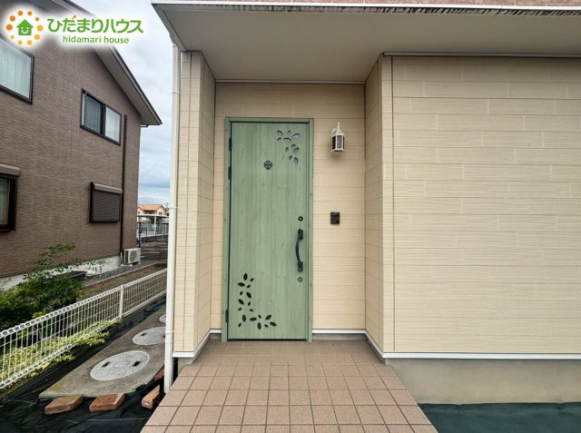 本庄市児玉町児玉　中古戸建の玄関