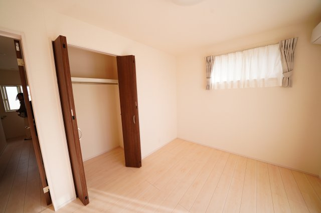 【収納】 | 中古物件　高崎市飯塚町　 | 高崎市上小鳥町　Blooming　Garden　1号棟