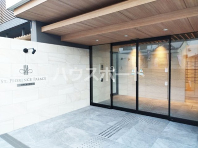 【エントランス】 | セントフローレンスパレス京都太秦天神川