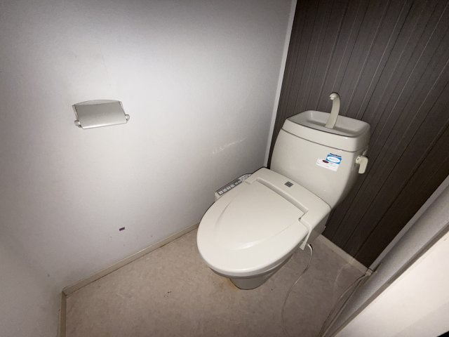 フラワーハイツ　Ｂ棟のトイレ