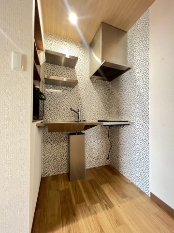 N-CUCE TARUYAMACHIのキッチン