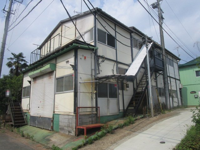 横浜市都筑区勝田町の倉庫