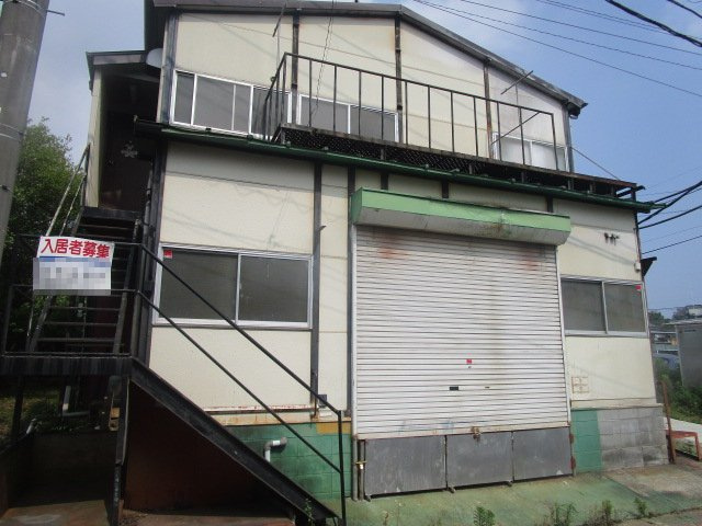 横浜市都筑区勝田町の倉庫