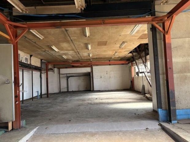 横浜市都筑区勝田町の倉庫の内装