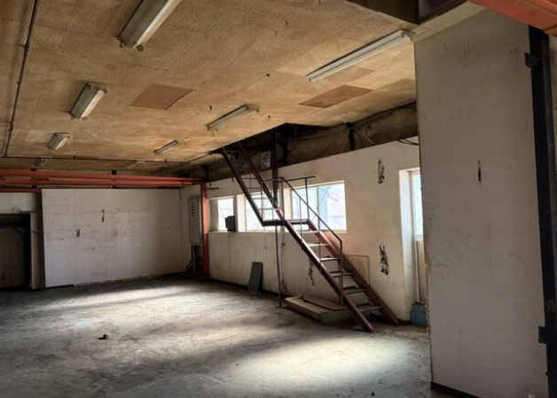 横浜市都筑区勝田町の倉庫