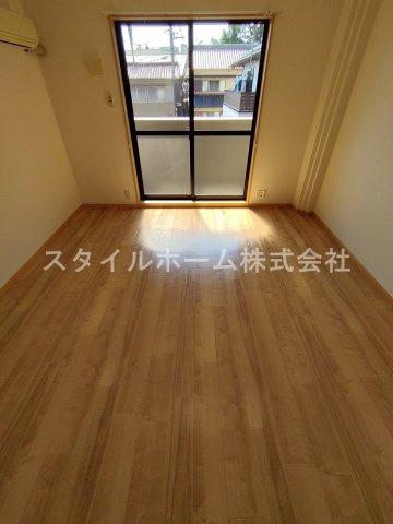 グランデール栄の居間・リビング|イメージ写真です。