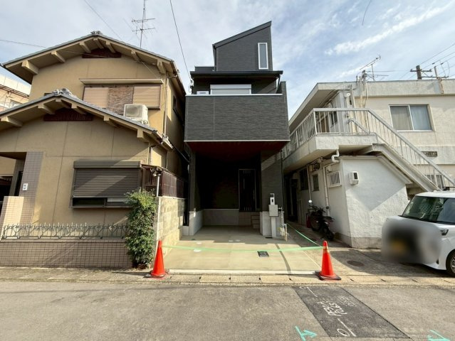 太秦川所町　の前面道路含む現地写真