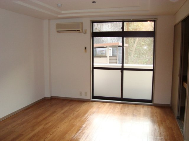 コスモステージの居間・リビング|洋室