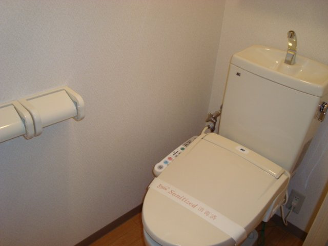 コスモステージのトイレ|シャワー付トイレ