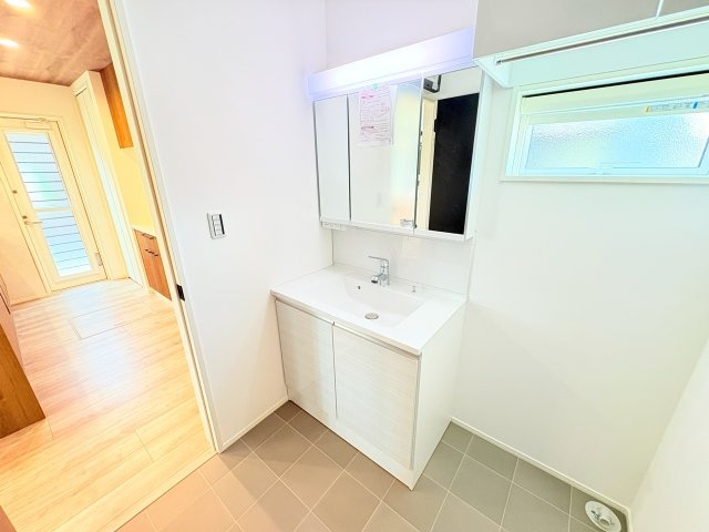 筑後市和泉タマタウン羽犬塚駅の独立洗面台