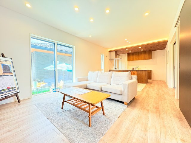 筑後市和泉タマタウン羽犬塚駅の居間・リビング