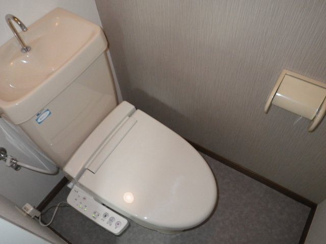 つくば市春日３丁目のアパートのトイレ