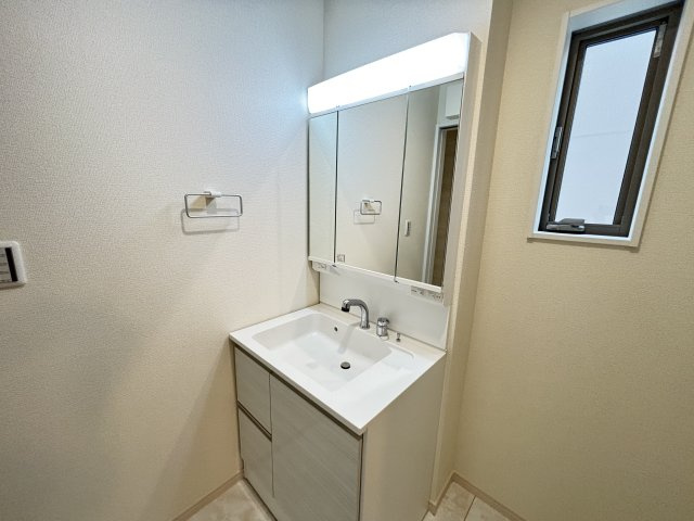 知立市牛田1丁目36『仲介手数料無料』新築戸建ての独立洗面台