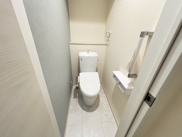 知立市牛田1丁目36『仲介手数料無料』新築戸建てのトイレ