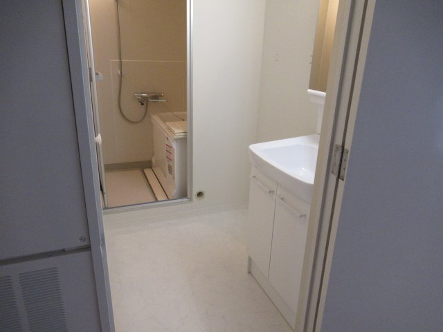 芦屋浜３ＬＤＫ（4街区）の洗面所|脱衣スペースもあります